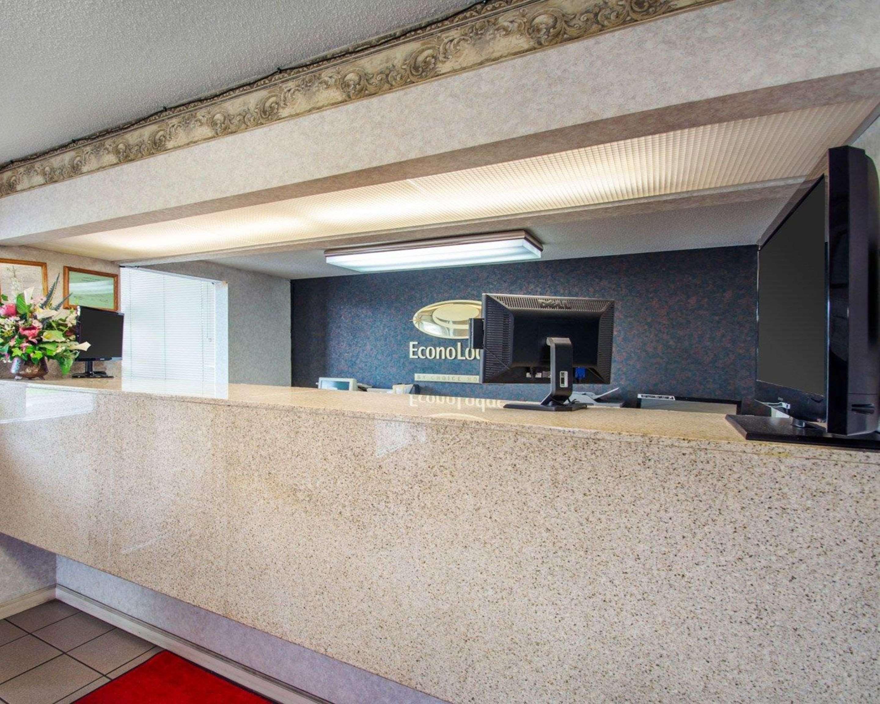 Econo Lodge Трой Экстерьер фото
